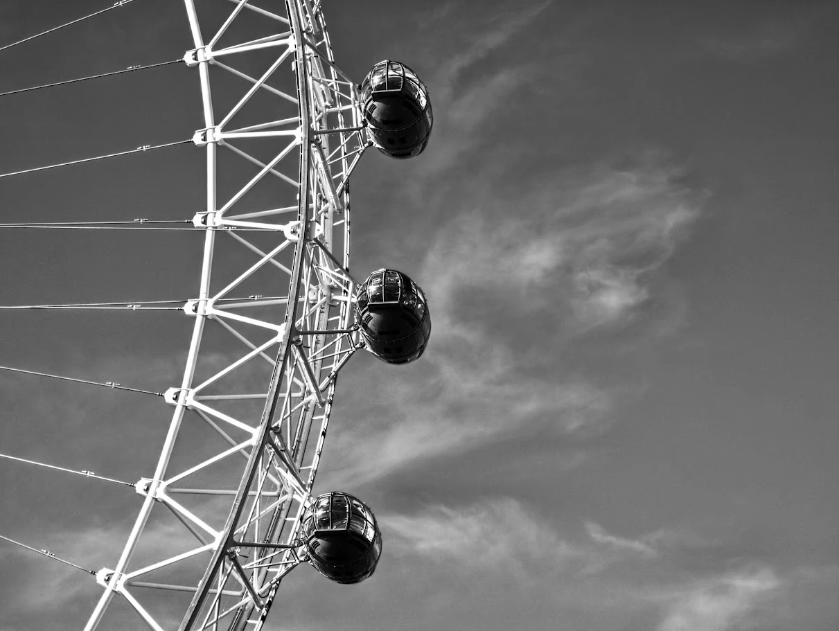 Pods of the London Eye